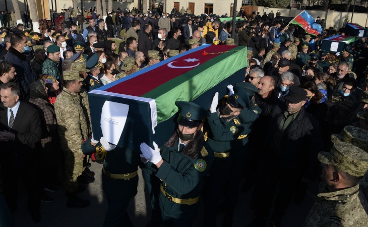 Военнослужащих, ставших шехидами в результате крушения военного вертолета ГПС, проводили в последний путь 