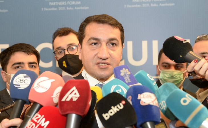 Hikmət Hacıyev: Azərbaycan dəfələrlə bəyan edib ki, ərazi bütövlüyü prinsipi əsasında Ermənistanla delimitasiya və demarkasiya prosesinin aparılmasına hazırdır