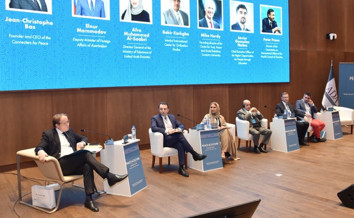 Tərəfdaşlar Forumu plenar iclasla işini davam etdirib