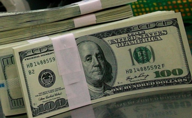 Курс маната по отношению к доллару на 15 июля установлен на уровне 1,7000