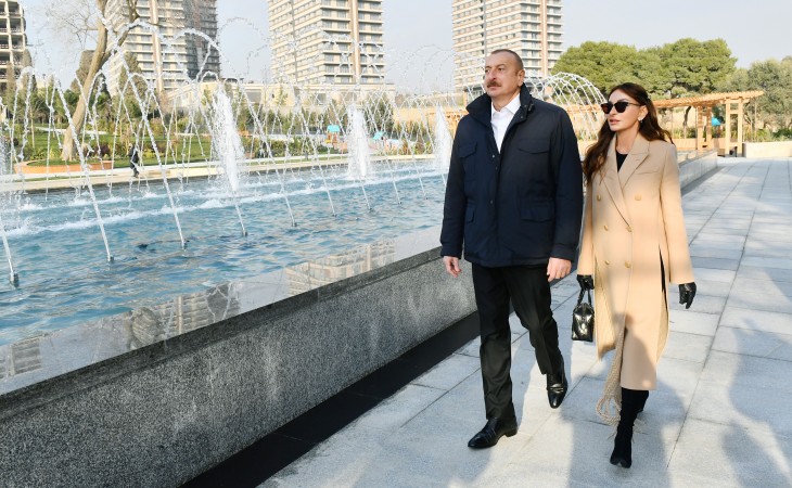 President Ilham Aliyev and First Lady Mehriban Aliyeva viewed conditions created at newly renovated Nizami Ganjavi Park