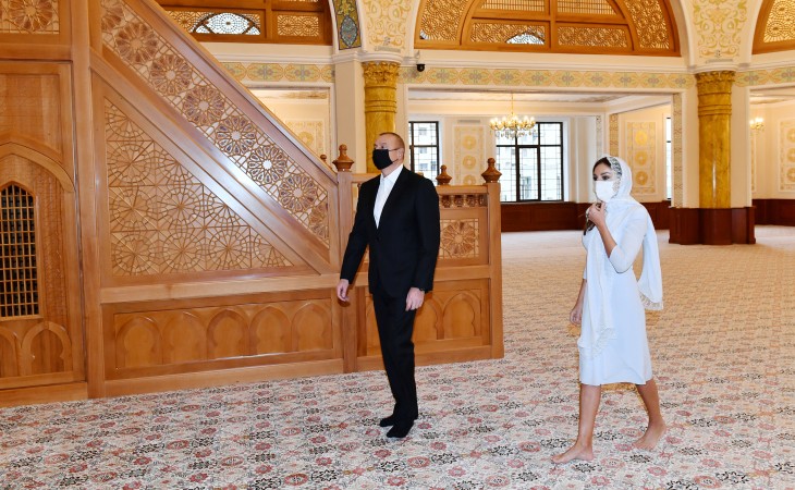 President Ilham Aliyev and First Lady Mehriban Aliyeva viewed conditions created at new building of “Khanim Fatimeyi Zahra” mosque in Yeni Gunashli