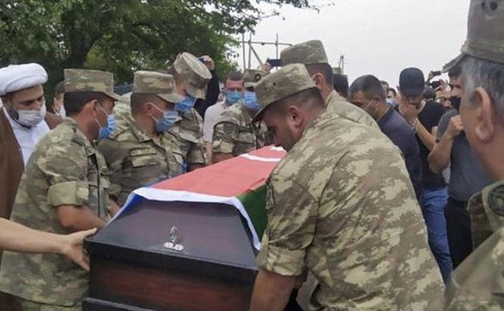 Наш солдат похоронен в селе Агдам, где стал шехидом