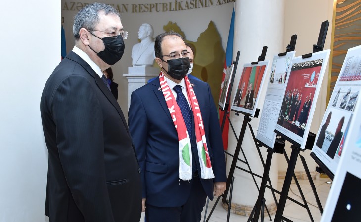 Прошла фотовыставка по случаю 30-летия установления дипломатических отношений между Азербайджаном и Турцией