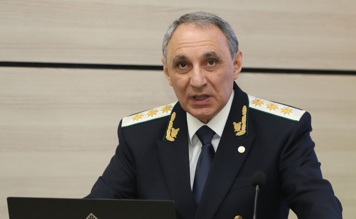 Baş prokuror: Keçən il bağlı qalmış 8 cinayətin üstü açılıb