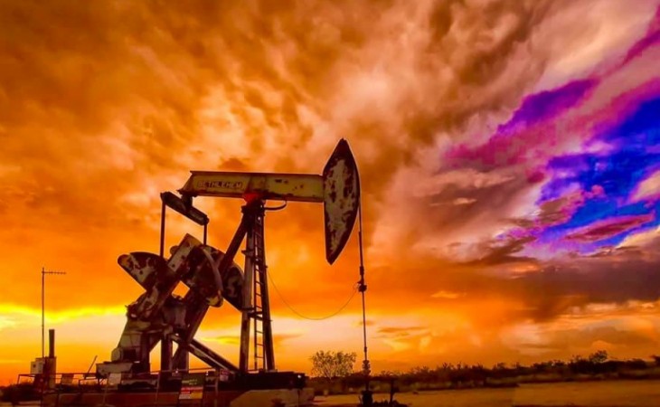 Цены на нефть на мировых биржах падают