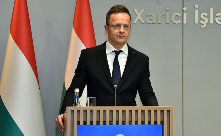 Peter Siyarto: Macarıstan Azərbaycana 200 tələbəlik təqaüd yeri təklif edir