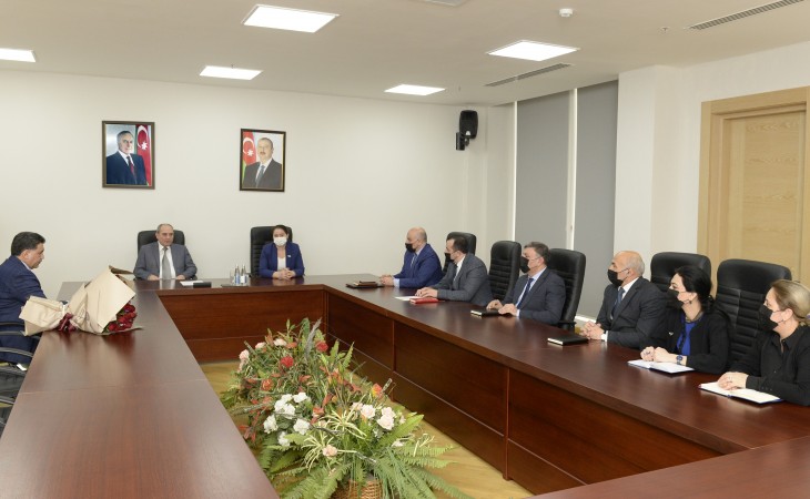 YAP-ın Təftiş Komissiyasının üzvü Aydın Hüseynovun 60 illik yubileyi münasibətilə görüş keçirilib