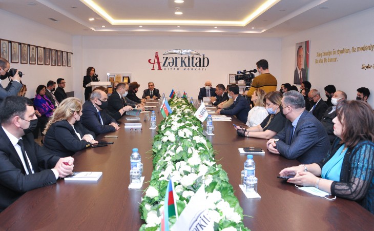 Xocalı faciəsindən bəhs edən “Geriyə baxma” kitabının təqdimatı olub