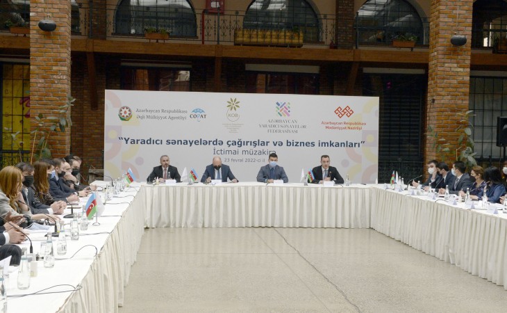 Yaradıcı sənayedə biznes imkanları müzakirə olunub