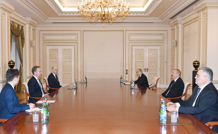 President Ilham Aliyev received delegation led by President of World Economic Forum