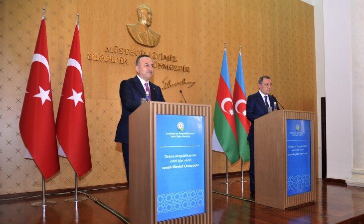 Nazir: Azərbaycan və Türkiyə Ukraynadakı münaqişənin dialoq, sülh yolu ilə həllinə çağırış edir