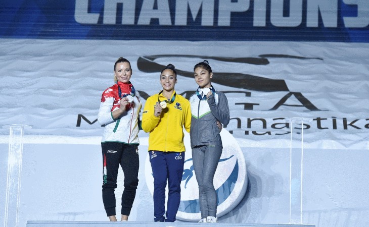 Braziliyalı Julia Soares Bakıda keçirilən dünya kuboku yarışlarında fəxri kürsünün ən yüksək pilləsinə qalxıb
