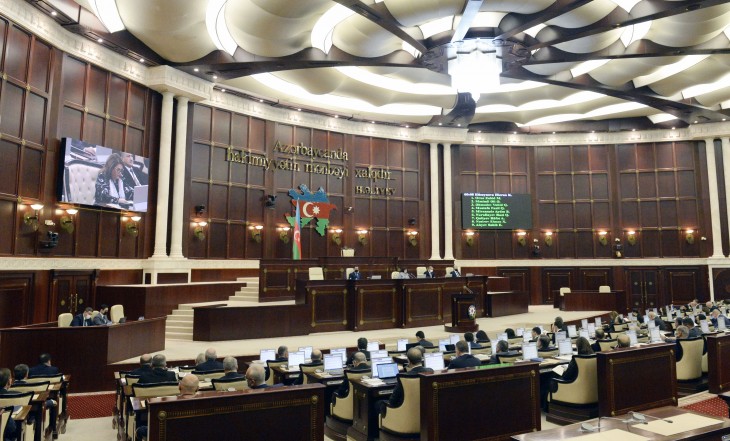 Milli Məclis Toponimiya komissiyasının yeni tərkibini təsdiq edib