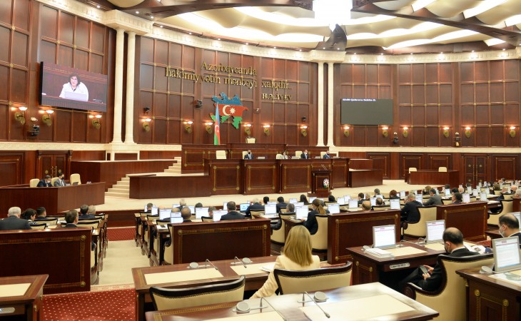 Milli Məclisin növbəti plenar iclası keçirilir