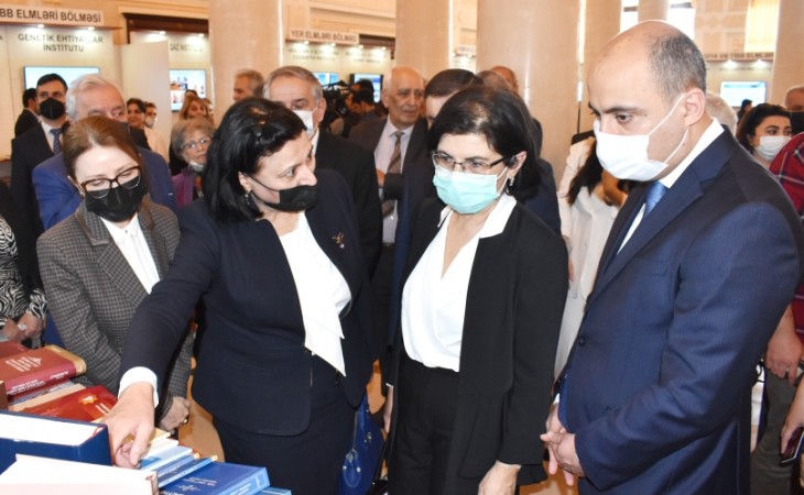 Akademiyanın elmi nailiyyətləri sərgisinin açılışı olub