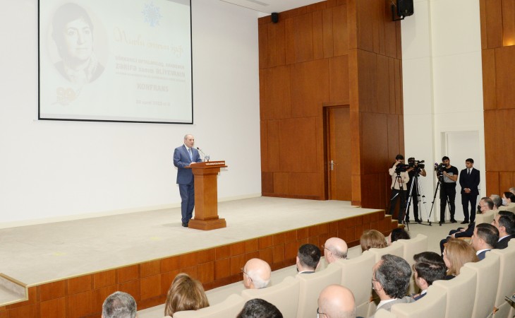 YAP-ın Mərkəzi Qərargahında akademik Zərifə xanım Əliyevaya həsr edilmiş konfrans keçirilib