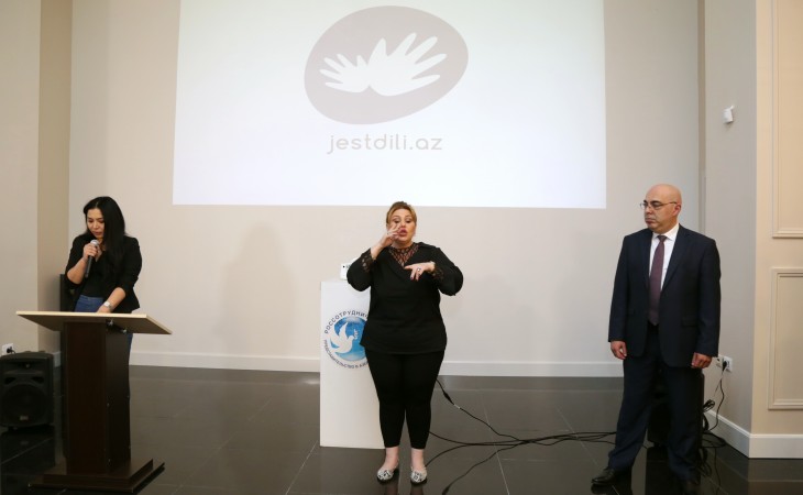 Bakıdakı Rus Evində «Karlara dəstək» İctimai Birliyinin layihəsinin təqdimatı olub