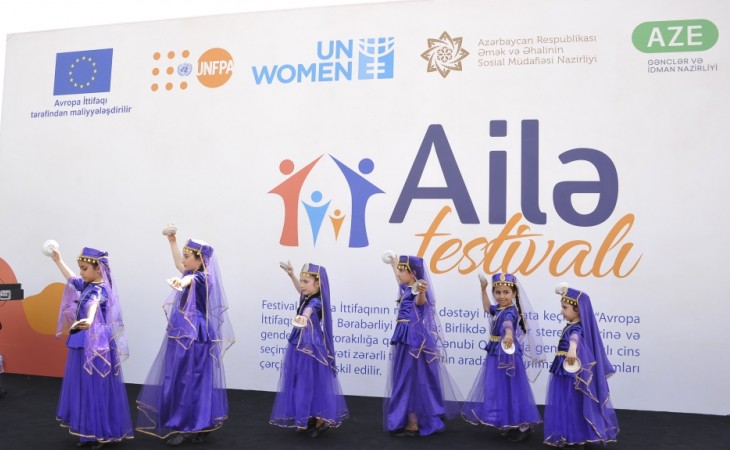 Qız övladlarının dəyərinin təşviqi və məsuliyyətli atalıq mövzusunda “Ailə Festivalı” keçirilib