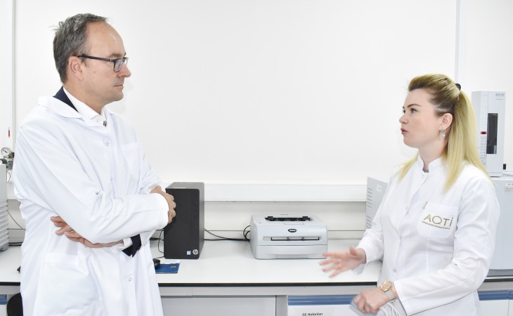 Avstriyanın Səhiyyə və Qida Təhlükəsizliyi Agentliyinin icraçı direktoru AQTİ-nin laboratoriyaları ilə tanış olub