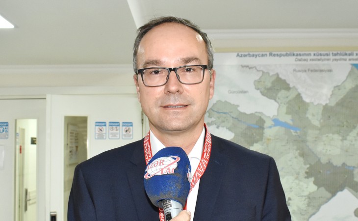 Avstriyanın Səhiyyə və Qida Təhlükəsizliyi Agentliyinin rəhbəri: Sizin laboratoriyalarda mükəmməl metod və avadanlıqlardan istifadə olunur