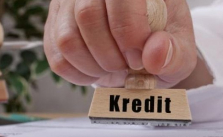 Ötən ay kredit qoyuluşu azalıb