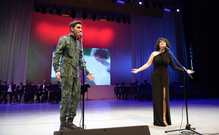 Qazi və veteranların iştirakı ilə “Zəfər tarixi” adlı xeyriyyə konserti olub