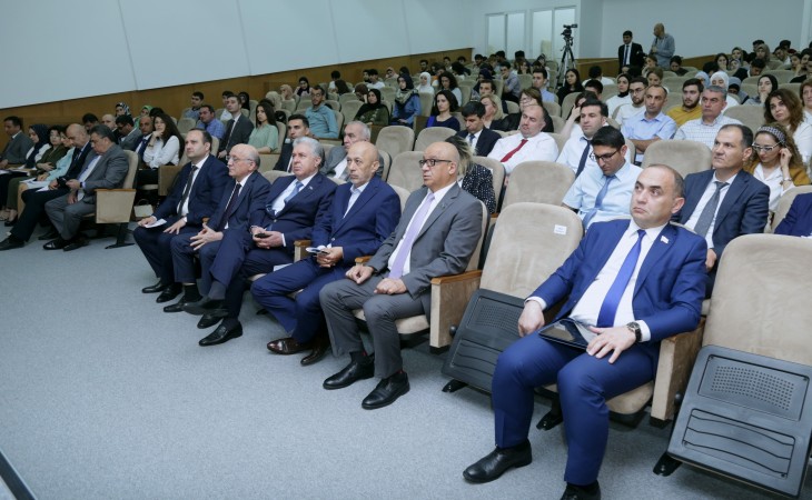 “Azərbaycanda dini təhsil – mövcud durum və vəzifələr” mövzusunda müzakirə aparılıb