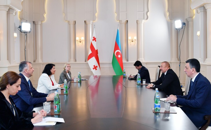 Azərbaycan Prezidenti İlham Əliyev Gürcüstan Prezidenti xanım Salome Zurabişvili ilə görüşüb YENİLƏNİB