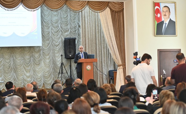 “Müəllim sevinc və dəyər daşıyıcısıdır” mövzusunda IV Respublika pedaqoji oxuları keçirilib