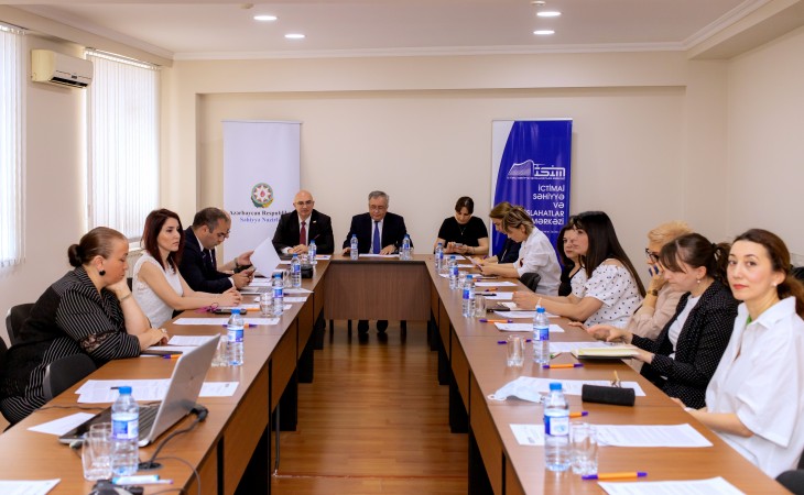 Azərbaycanda ailənin sağlamlığı məsələlərində ataların fəal iştirakı getdikcə artır