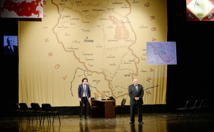 Ulu öndər Heydər Əliyevə həsr olunmuş “Burdan min atlı keçdi” tamaşası Akademik Milli Dram Teatrının səhnəsində