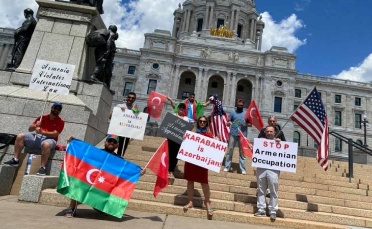ABŞ-ın Minnesota ştatında Azərbaycan icmasının üzvləri ordumuza dəstək aksiyası təşkil ediblər