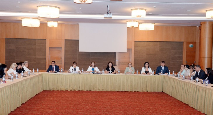 Bakıda Qadınlara qarşı ayrı-seçkiliyin ləğvi haqqında Konvensiyasının həyata keçirilməsində QHT-lərin rolu müzakirə olunub