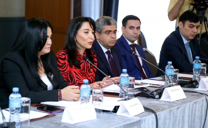Bakıda mediasiya prosesləri zamanı əmək mübahisələrinin həllində dövlət orqanlarının roluna dair ictimai müzakirələr aparılır