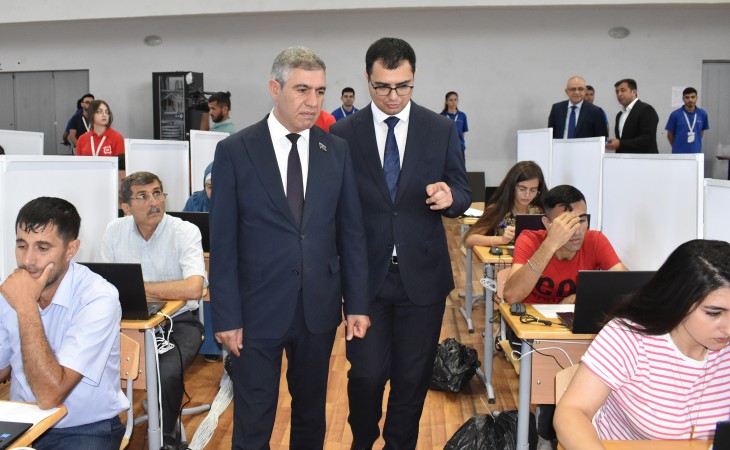 Peşə təhsili müəssisələrinə işə qəbul müsabiqəsinin imtahan prosesi izlənilib