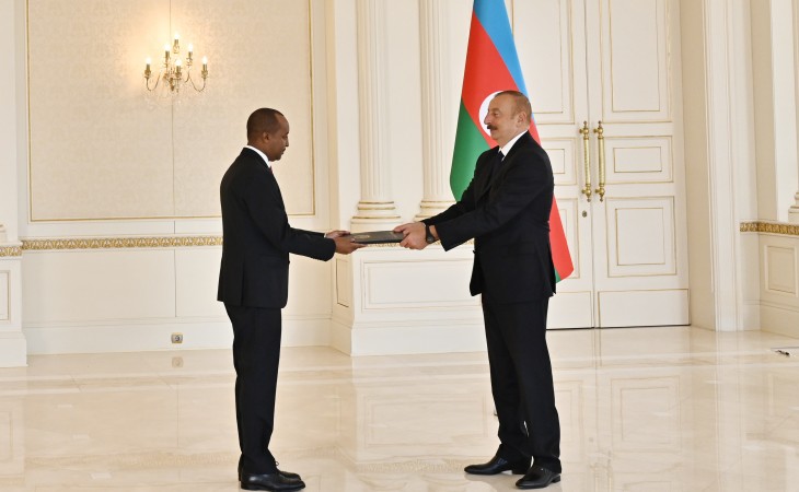 President Ilham Aliyev received credentials of incoming ambassador of Rwanda