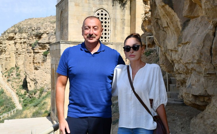 President Ilham Aliyev and First Lady Mehriban Aliyeva viewed reconstruction works carried out in “Diri Baba” tomb in Gobustan district