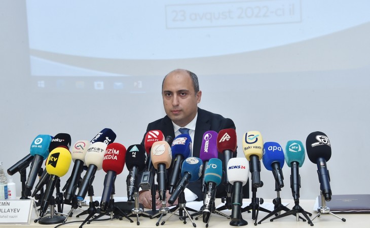 Emin Əmrullayev: Hazırda Azərbaycanda dövlət ümumi təhsil müəssisələrində 129 min müəllim fəaliyyət göstərir