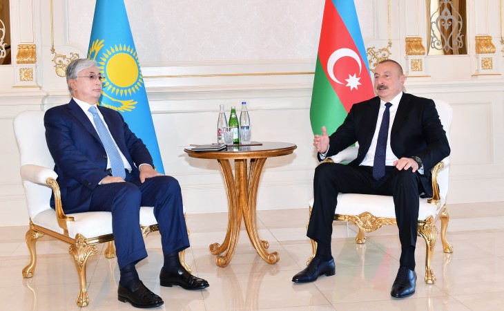 Azerbaijani, Kazakh presidents held one-on-one meeting