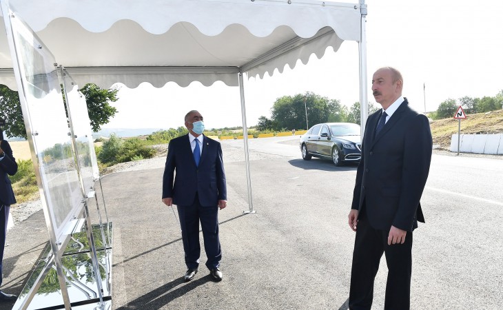 Prezident İlham Əliyev Bakı-Şamaxı-Muğanlı-İsmayıllı–Qəbələ avtomobil yolunun bir hissəsinin yenidən qurulması layihəsi ilə tanış olub