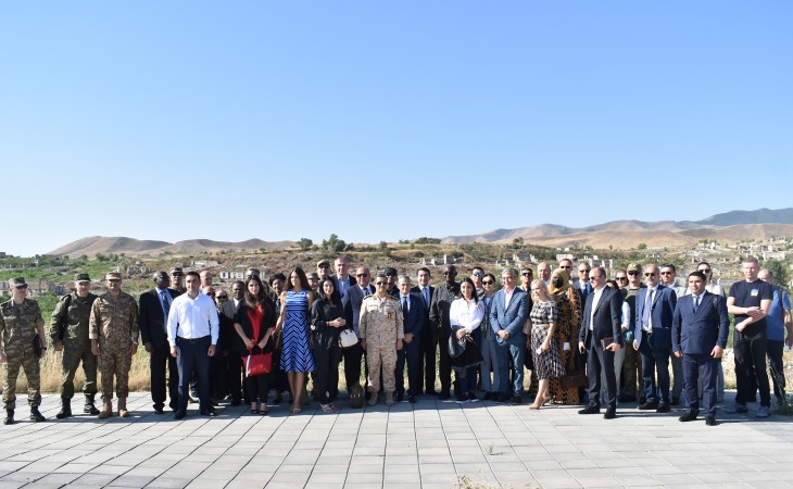 Azərbaycanda akkreditə olunmuş xarici diplomatlar Füzuli şəhərində olublar