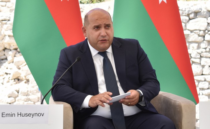 Эмин Гусейнов: Работа, проводимая за короткий срок на освобожденных территориях, может считаться примером для мира