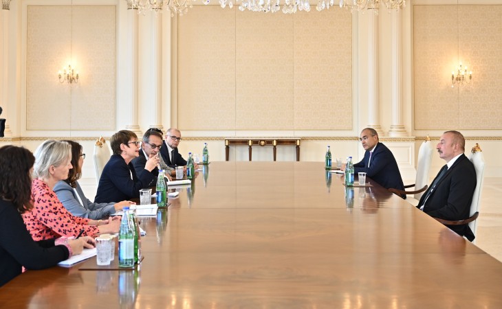 President Ilham Aliyev received delegation led by president of European Bank for Reconstruction and Development
