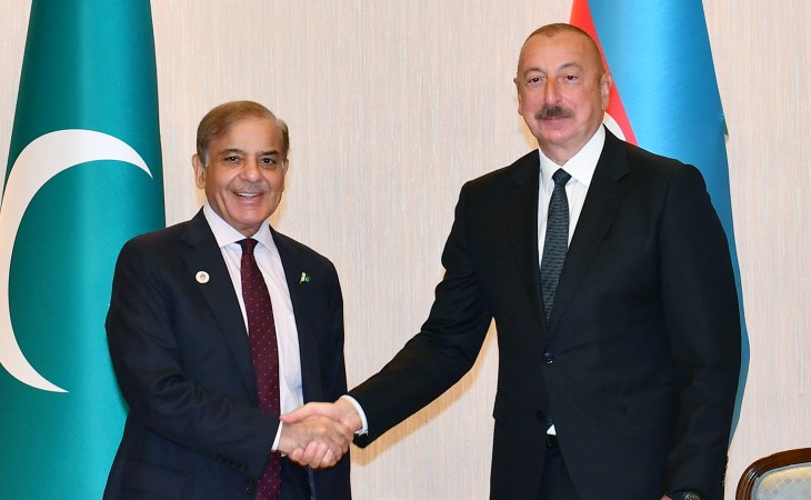 President Ilham Aliyev met with Prime Minister of Pakistan Shahbaz Sharif in Samarkand