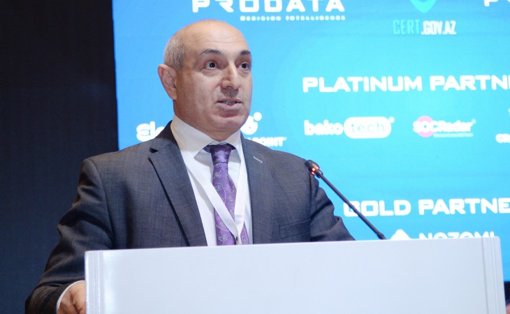 Qulu Novruzov: Pedaqoji sahə üzrə IT mütəxəssislərinə ehtiyac var