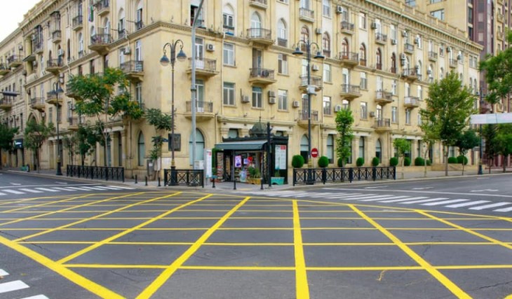 В столице на перекрестках создаются «желтые сетки пересечения»