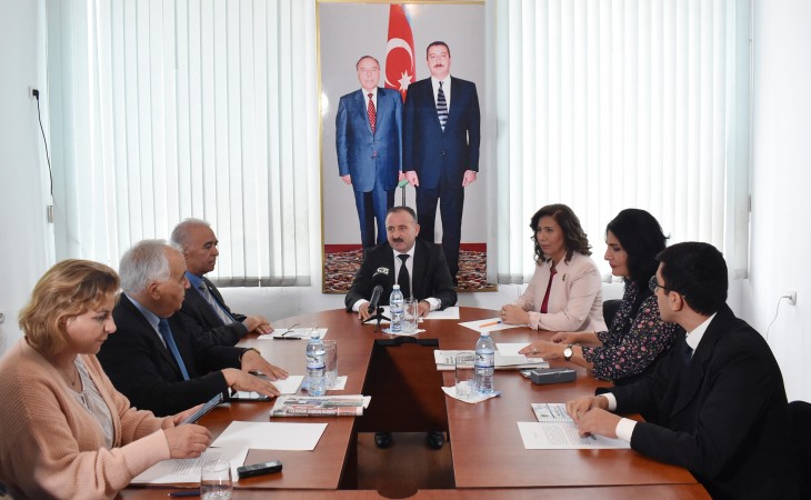 “Ulu öndər Heydər Əliyev müstəqil Azərbaycanın qurucusudur” mövzusunda dəyirmi masa təşkil olunub