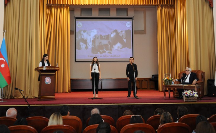Pedaqoji Universitetdə Xalq yazıçısı Anarla görüş keçirilib