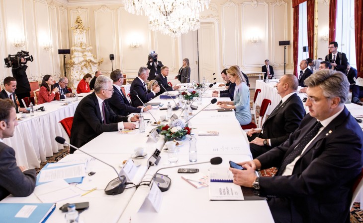 Roundtable discussions on “Peace and Security on the European continent” held in Prague 